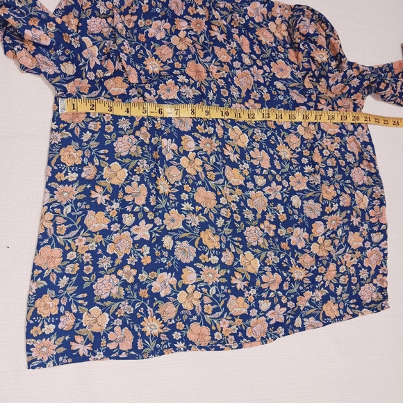 Levi's Floral High-Neck Long Sleeve Blouse Size M - Picture 10 of 13